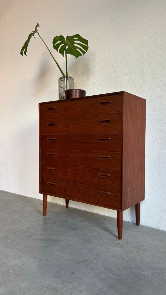 
                  
                    Vintage brede ladekast 6* teak - LOUI.STORE
                  
                