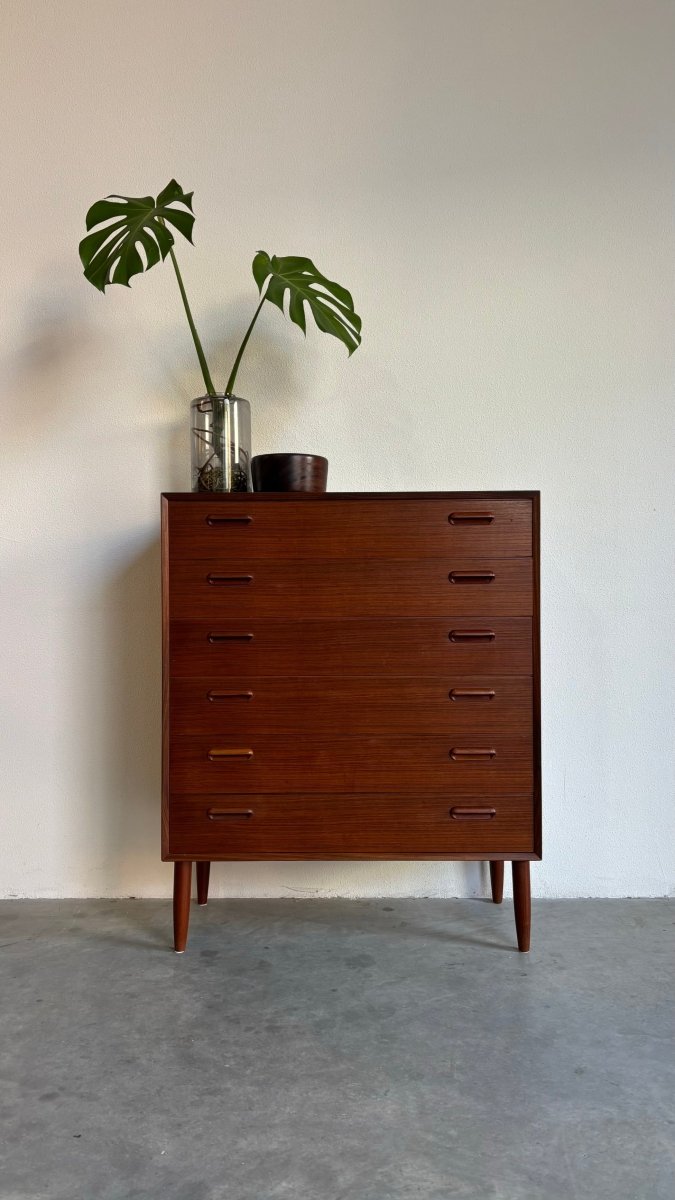 
                  
                    Vintage brede ladekast 6* teak - LOUI.STORE
                  
                