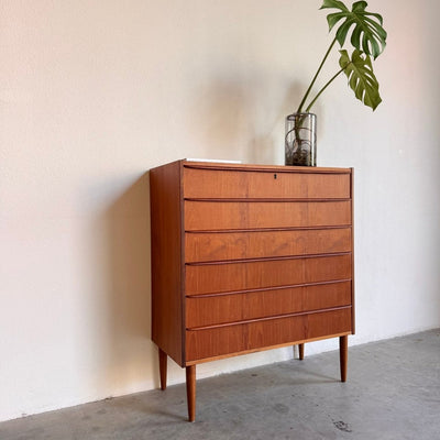 
                  
                    Vintage brede ladekast teak 6* - LOUI.STORE
                  
                