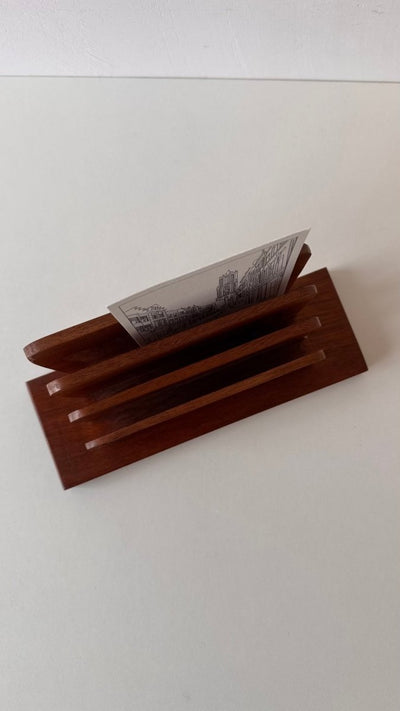 
                  
                    Vintage brievenstandaard teak - LOUI.STORE
                  
                