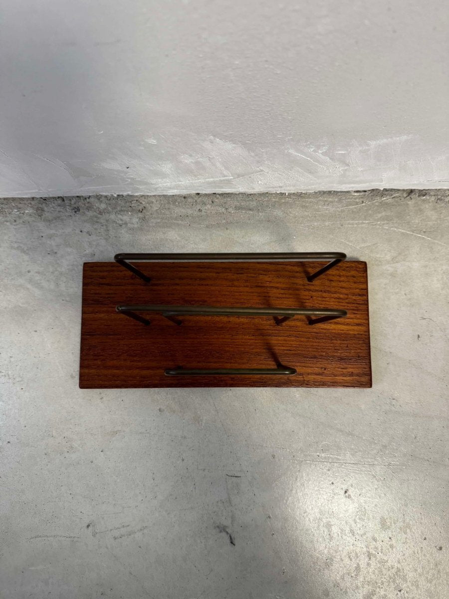 
                  
                    Vintage brievenstandaard teak - LOUI.STORE
                  
                