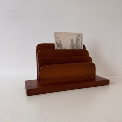 
                  
                    Vintage brievenstandaard teak - LOUI.STORE
                  
                