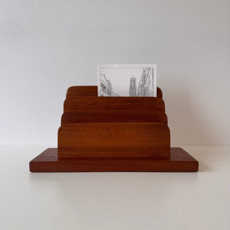 Vintage brievenstandaard teak - LOUI.STORE
