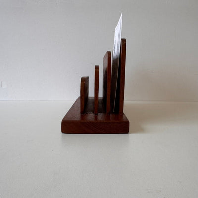 
                  
                    Vintage brievenstandaard teak - LOUI.STORE
                  
                