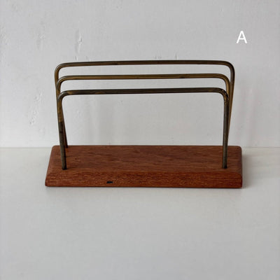 
                  
                    Vintage brievenstandaard teak of palissander - LOUI.STORE
                  
                