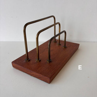
                  
                    Vintage brievenstandaard teak of palissander - LOUI.STORE
                  
                