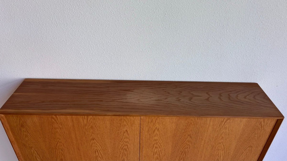 
                  
                    Vintage Brouer wandkast eiken - LOUI.STORE
                  
                