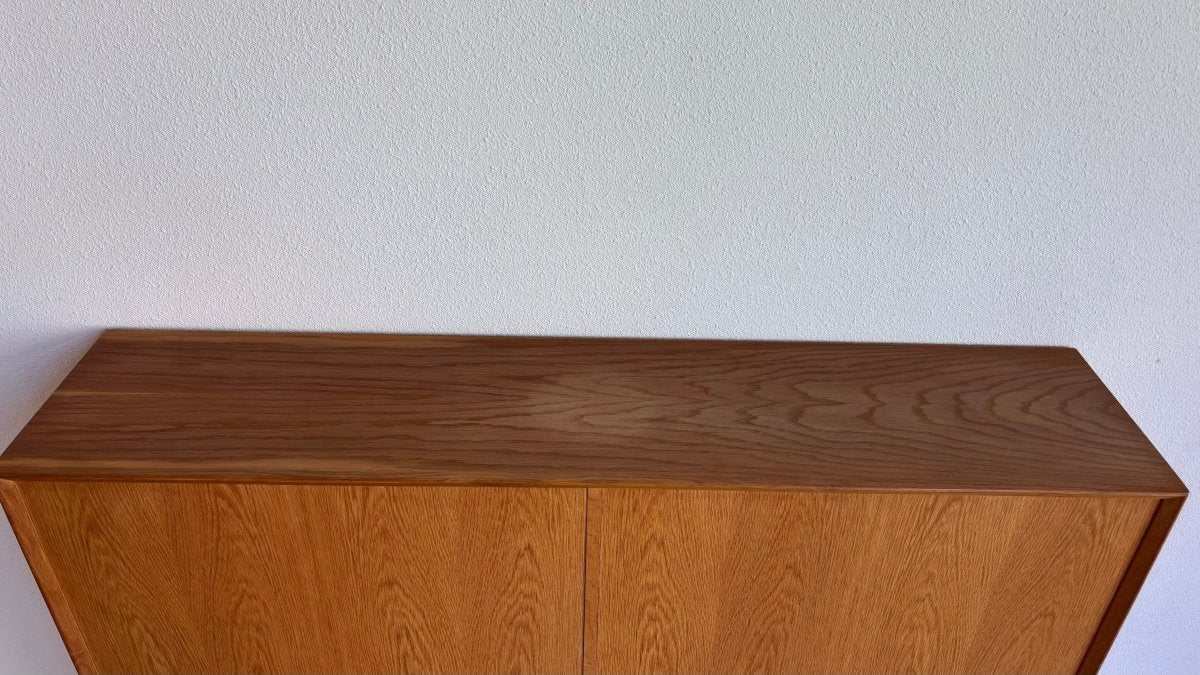 
                  
                    Vintage Brouer wandkast eiken - LOUI.STORE
                  
                