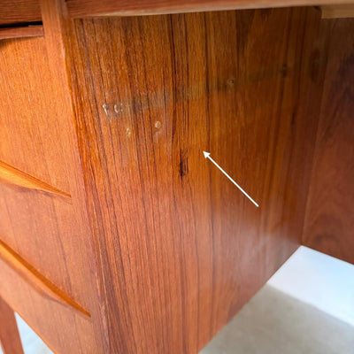 
                  
                    Vintage bureau 2 kanten teak - LOUI
                  
                