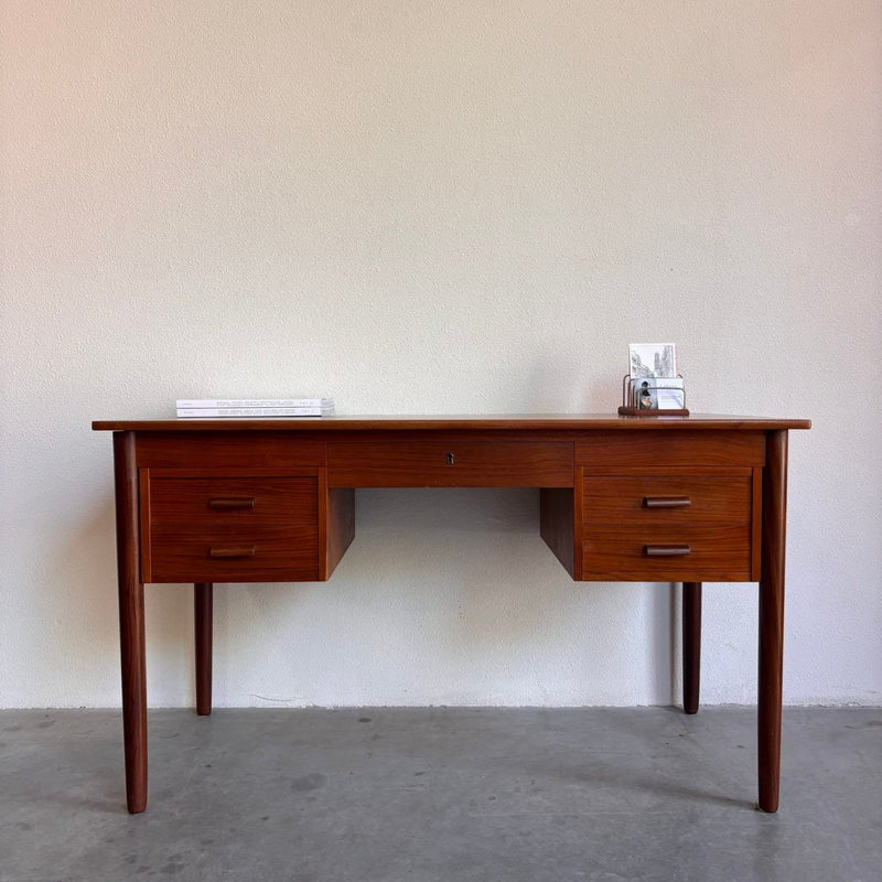 Vintage bureau 5 lades teak - LOUI.STORE