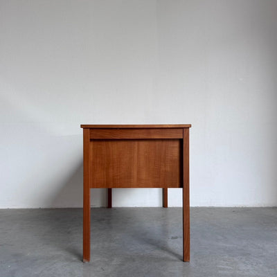 
                  
                    Vintage bureau 6 lades teak - LOUI
                  
                