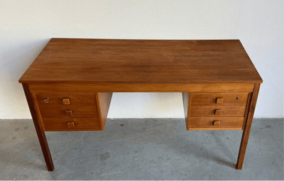 
                  
                    Vintage bureau Domino teak - LOUI.STORE
                  
                