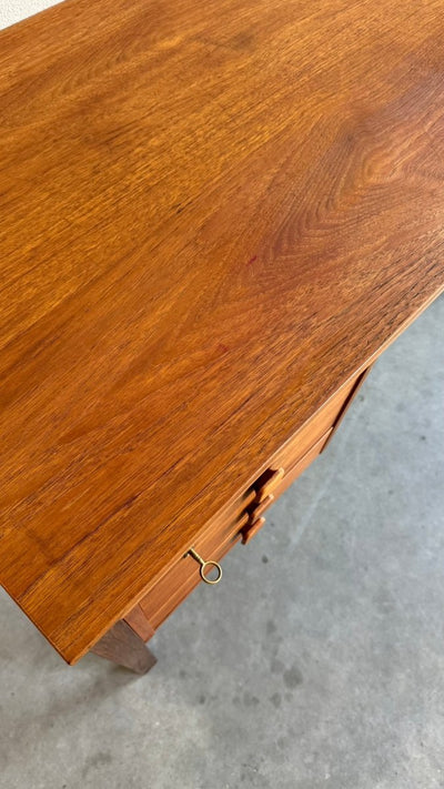 
                  
                    Vintage bureau Domino teak - LOUI.STORE
                  
                