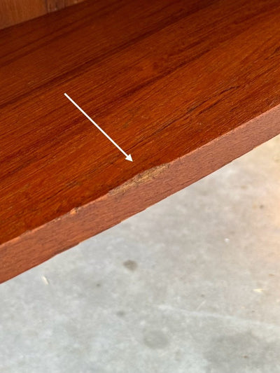 
                  
                    Vintage bureau met bar teak Kai Kristiansen - LOUI.STORE
                  
                