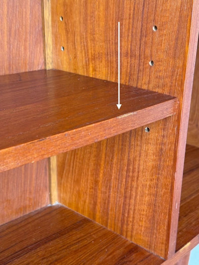 
                  
                    Vintage bureau met bar teak Kai Kristiansen - LOUI.STORE
                  
                