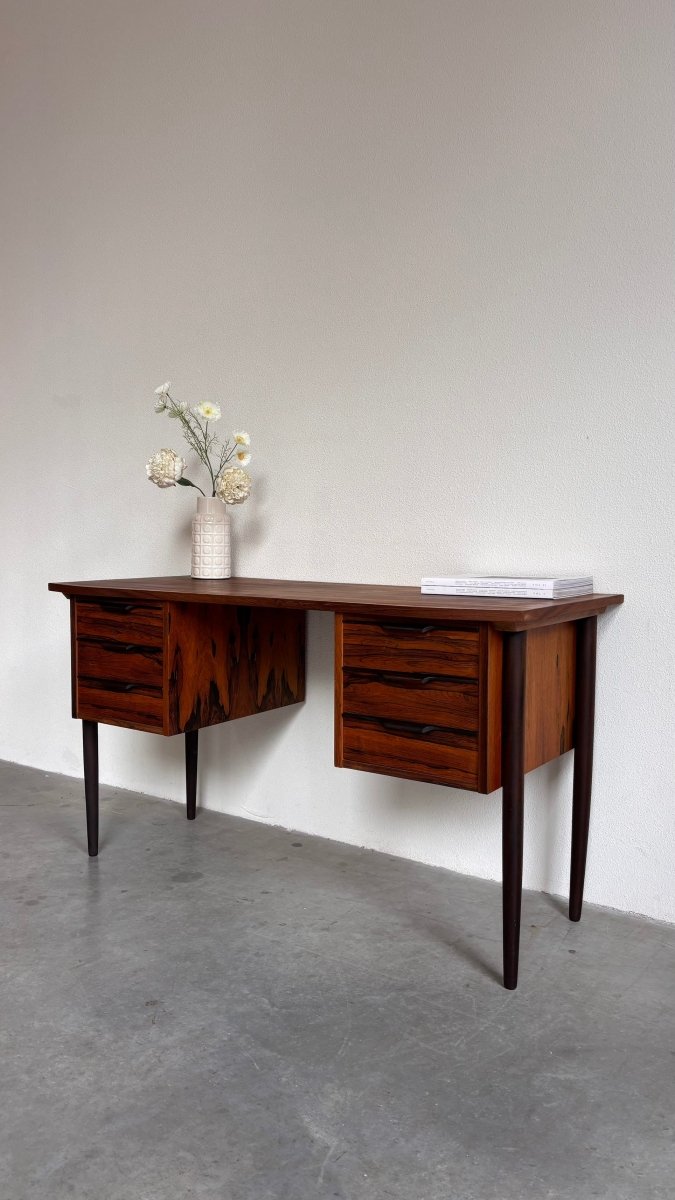 
                  
                    Vintage bureau palissander - LOUI.STORE
                  
                