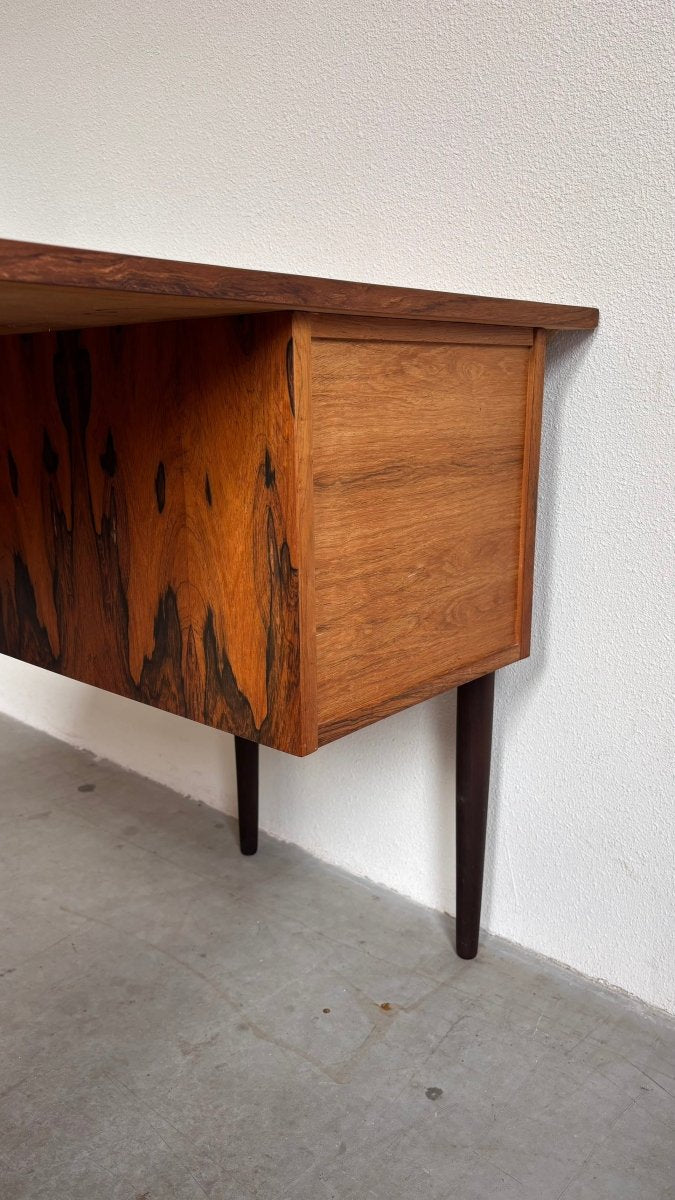 
                  
                    Vintage bureau palissander - LOUI.STORE
                  
                