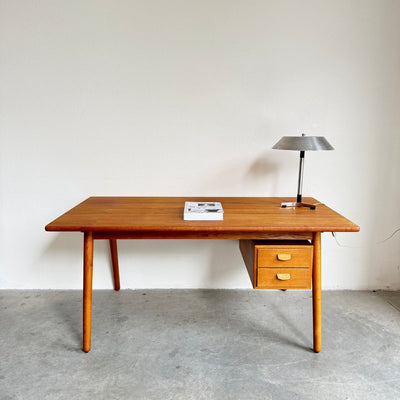 Vintage bureau tafel Poul volther - LOUI.STORE
