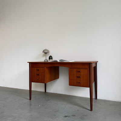 Vintage bureau teak ronde hoek - LOUI