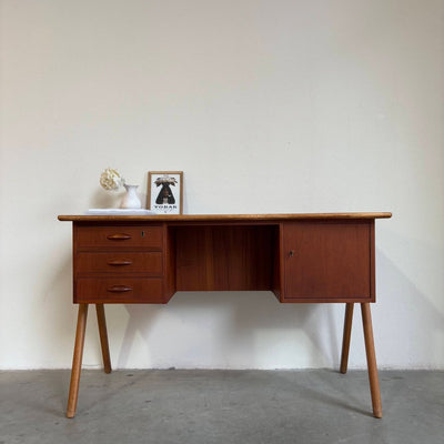 Vintage bureau V - frame - LOUI.STORE