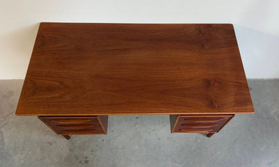 
                  
                    Vintage bureau zwevend blad - LOUI.STORE
                  
                