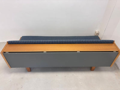 
                  
                    Vintage daybed - 3zits bank Hans J. Wegner - LOUI.STORE
                  
                