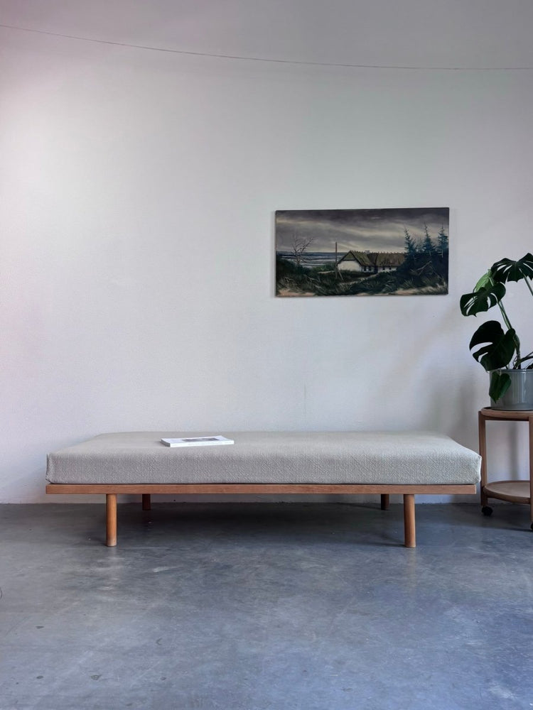 
                  
                    Vintage daybed Børge Mogensen model 190 - LOUI.STORE
                  
                