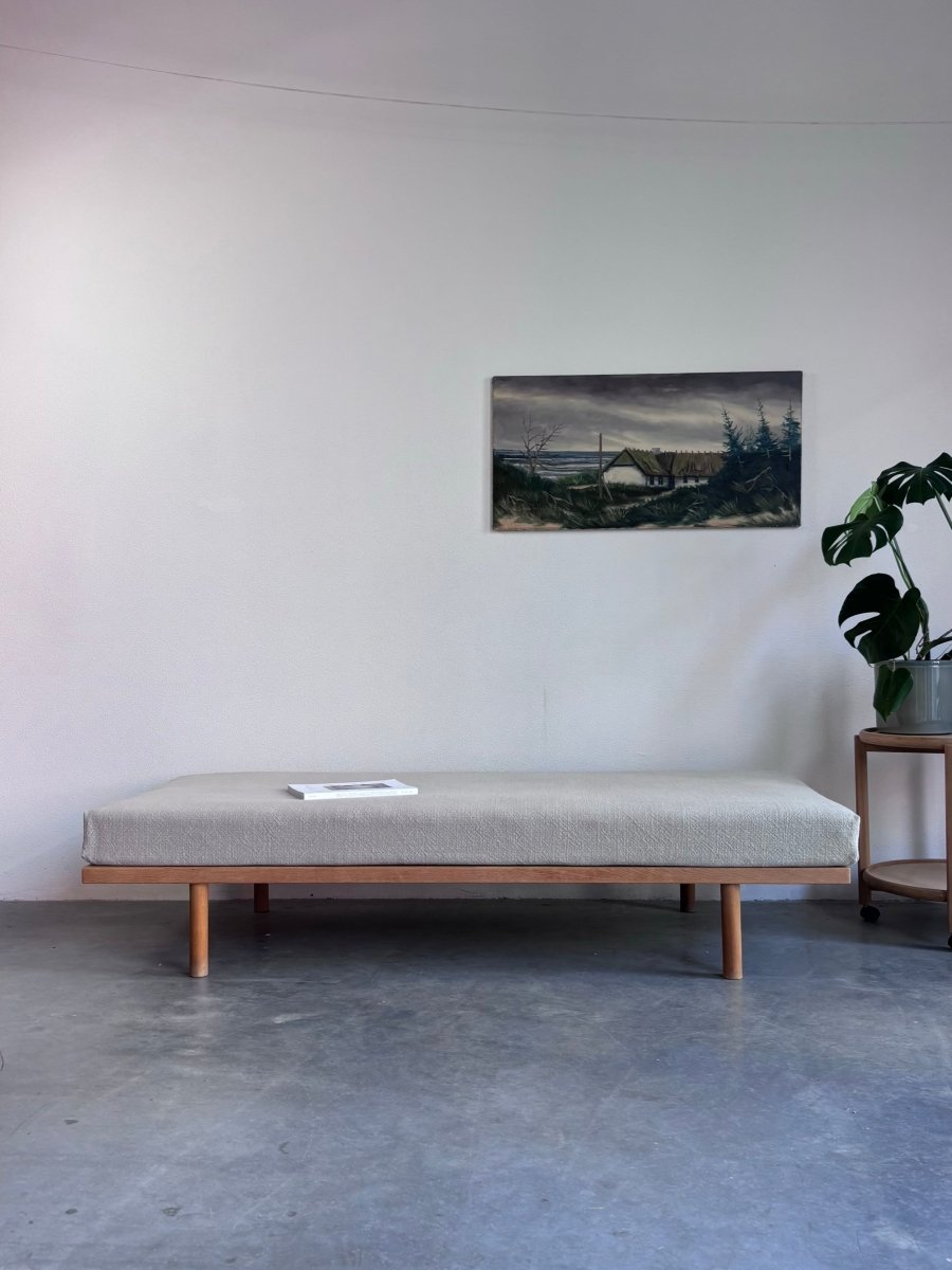 
                  
                    Vintage daybed Børge Mogensen model 190 - LOUI.STORE
                  
                