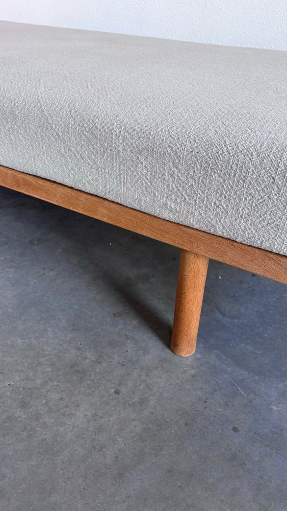 
                  
                    Vintage daybed Børge Mogensen model 190 - LOUI.STORE
                  
                