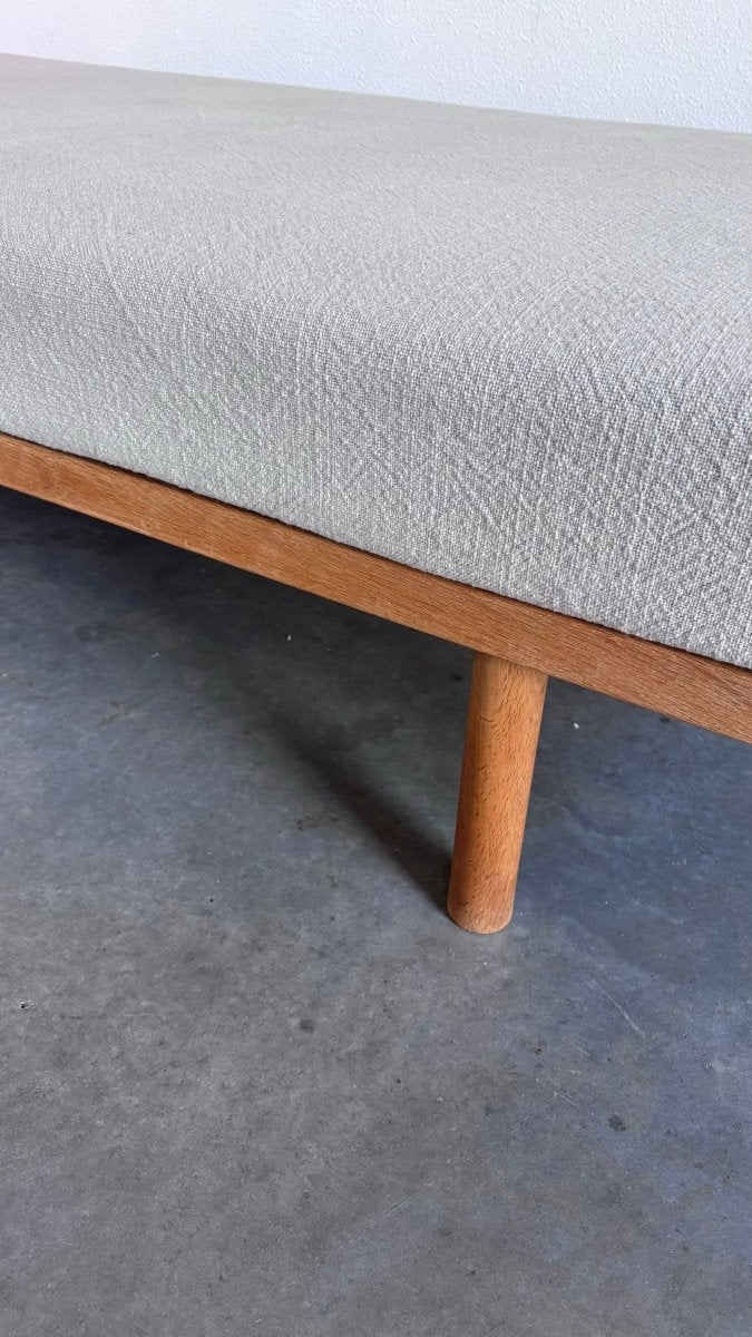 
                  
                    Vintage daybed Børge Mogensen model 190 - LOUI.STORE
                  
                
