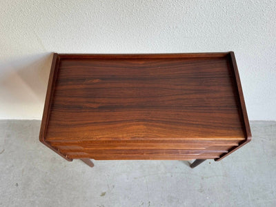 
                  
                    Vintage Deens ladekastje 3* palissander - LOUI.STORE
                  
                