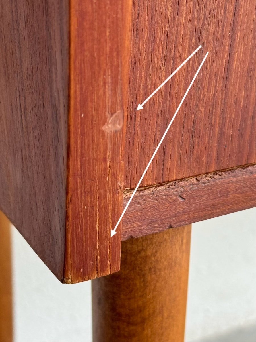 
                  
                    Vintage Deens ladekastje teak 3* - LOUI.STORE
                  
                