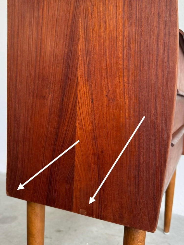 
                  
                    Vintage Deens ladekastje teak 3* - LOUI.STORE
                  
                
