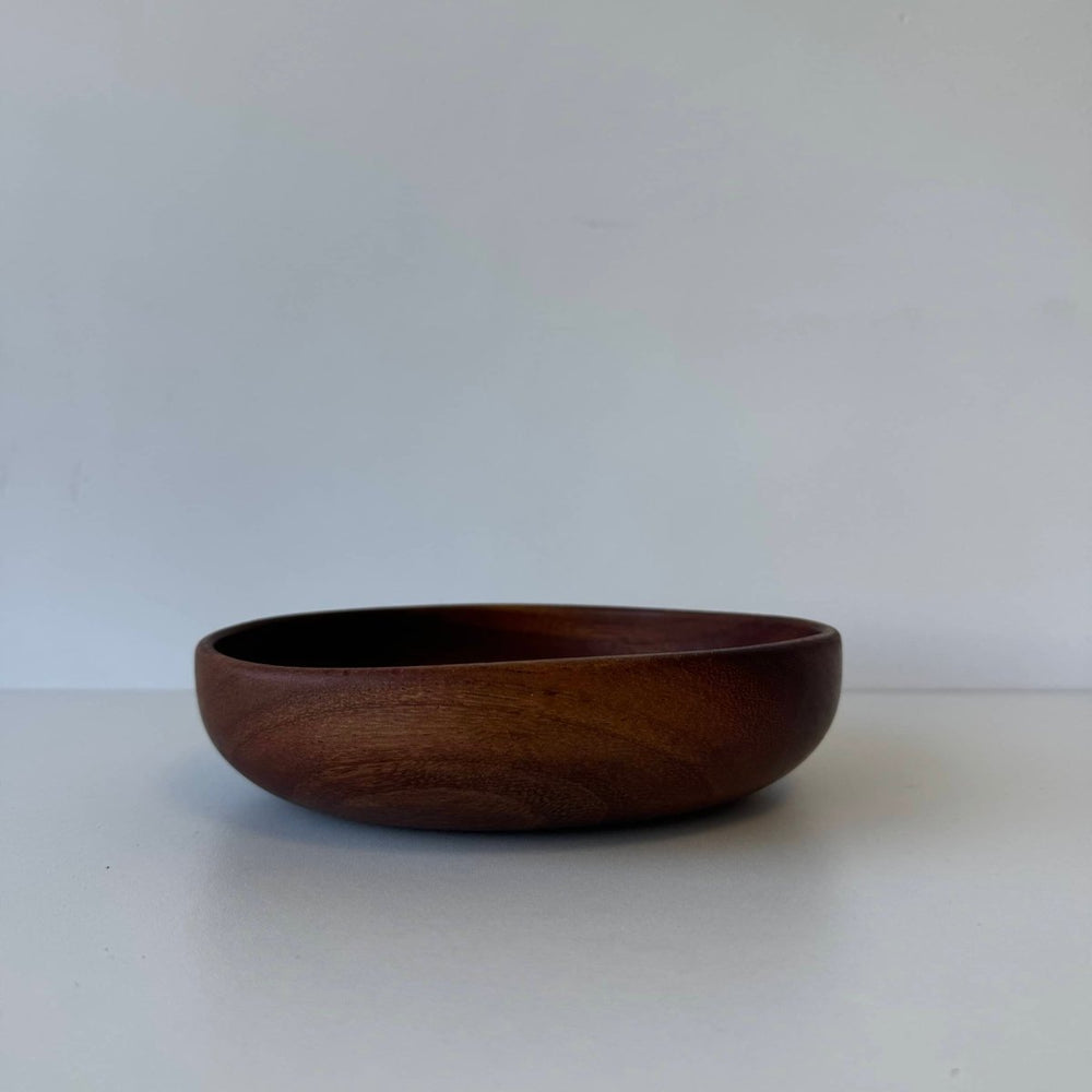 
                  
                    Vintage Deens schaaltje teak - LOUI.STORE
                  
                