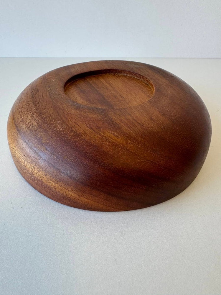 
                  
                    Vintage Deens schaaltje teak - LOUI.STORE
                  
                