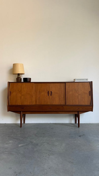 
                  
                    Vintage Deens teak highboard met bar gedeelte - LOUI
                  
                