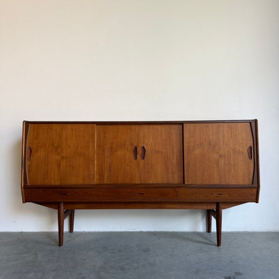 
                  
                    Vintage Deens teak highboard met bar gedeelte - LOUI
                  
                