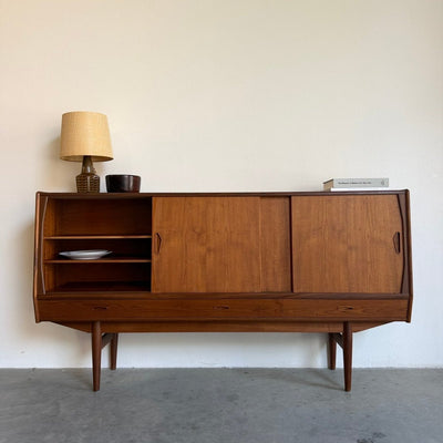 
                  
                    Vintage Deens teak highboard met bar gedeelte - LOUI
                  
                