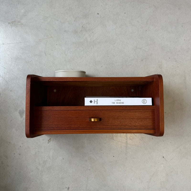 Vintage Deens wandkastje teak koper knopje - LOUI.STORE