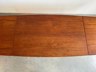 
                  
                    Vintage Deense eettafel teak uitschuifbaar - LOUI.STORE
                  
                