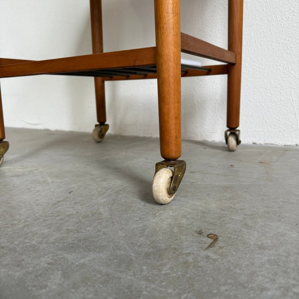 
                  
                    Vintage Deense kleine trolley - LOUI.STORE
                  
                