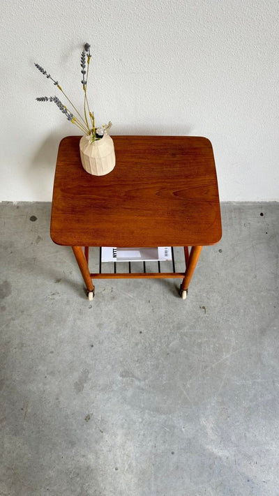 
                  
                    Vintage Deense kleine trolley - LOUI.STORE
                  
                