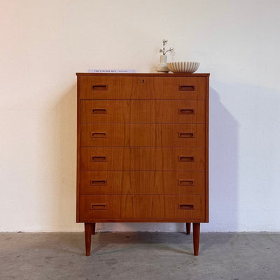 Vintage Deense ladekast 6* teak - LOUI.STORE