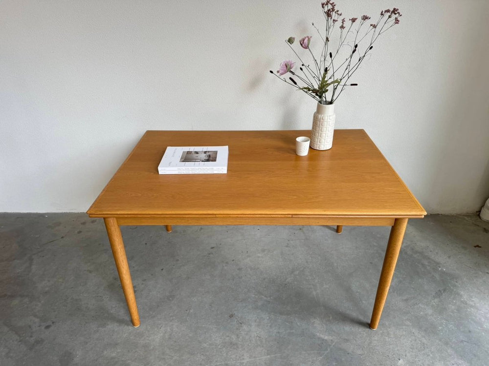 
                  
                    Vintage Deense uitschuifbare eettafel eiken - LOUI.STORE
                  
                