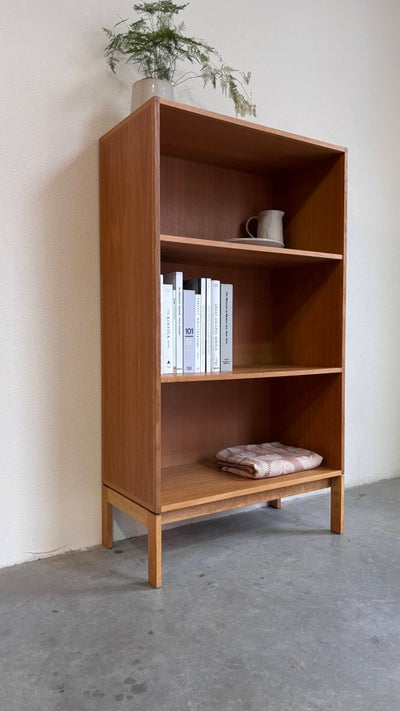 
                  
                    Vintage diepe boekenkast eiken - LOUI.STORE
                  
                