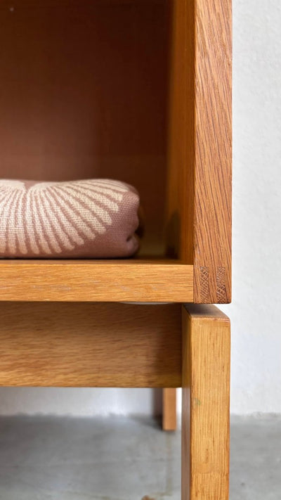 
                  
                    Vintage diepe boekenkast eiken - LOUI.STORE
                  
                