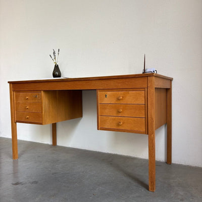 
                  
                    Vintage Domino bureau eiken - LOUI.STORE
                  
                