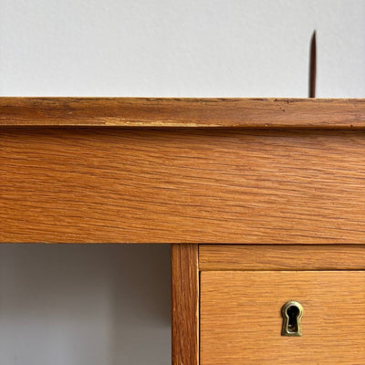 
                  
                    Vintage Domino bureau eiken - LOUI.STORE
                  
                