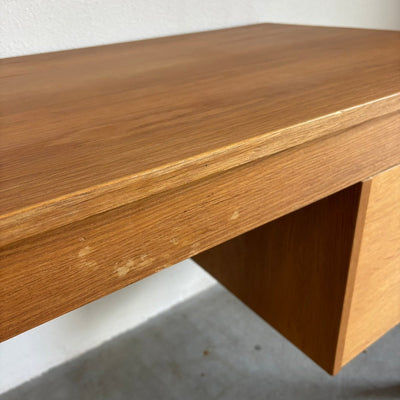 
                  
                    Vintage Domino bureau eiken - LOUI.STORE
                  
                