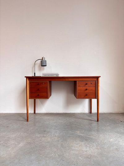 
                  
                    Vintage Domino bureau teak - LOUI.STORE
                  
                